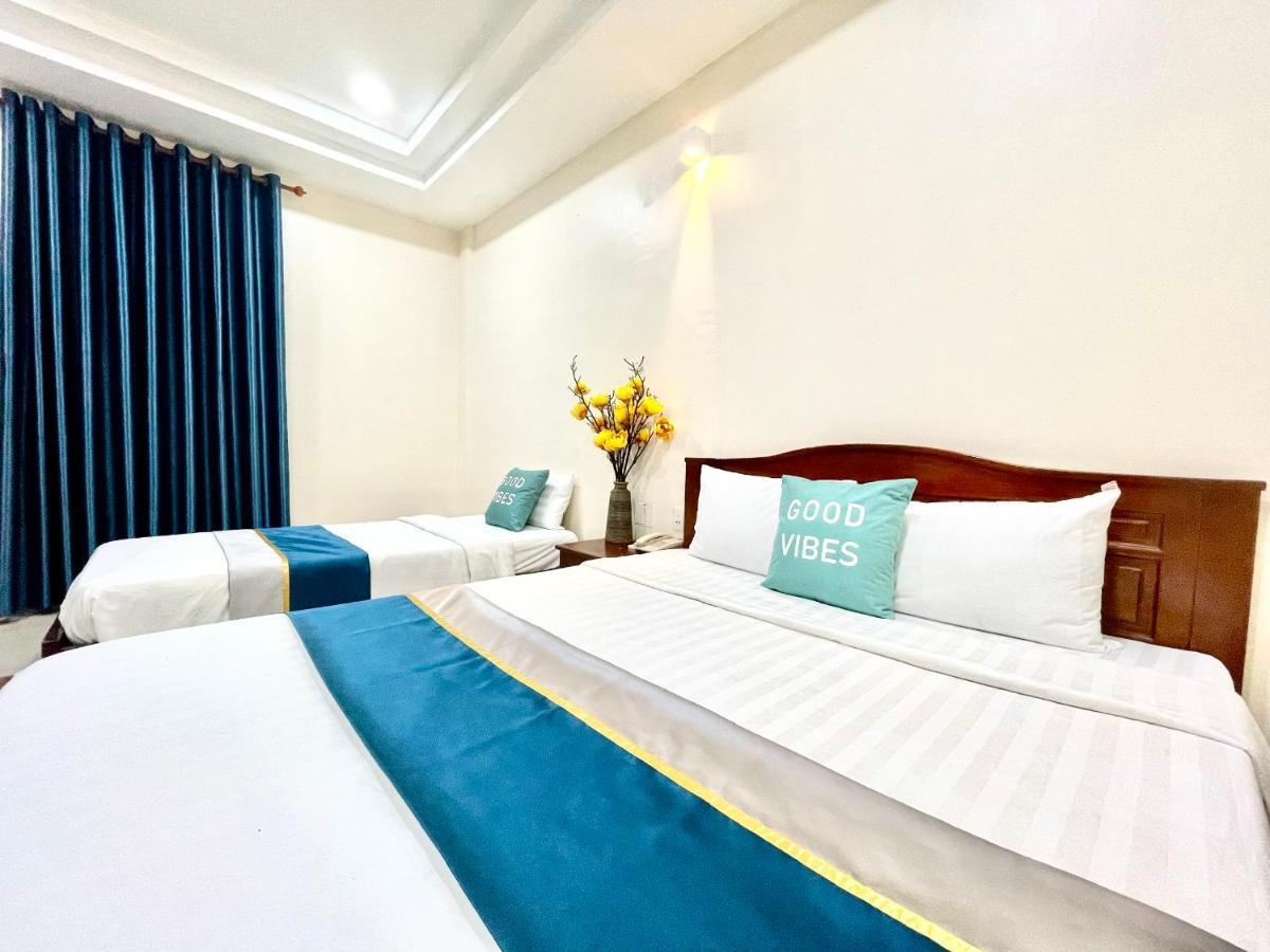 Hoa De Nhat Hotel- San Bay Tan Son Nhat Хошимин Екстериор снимка