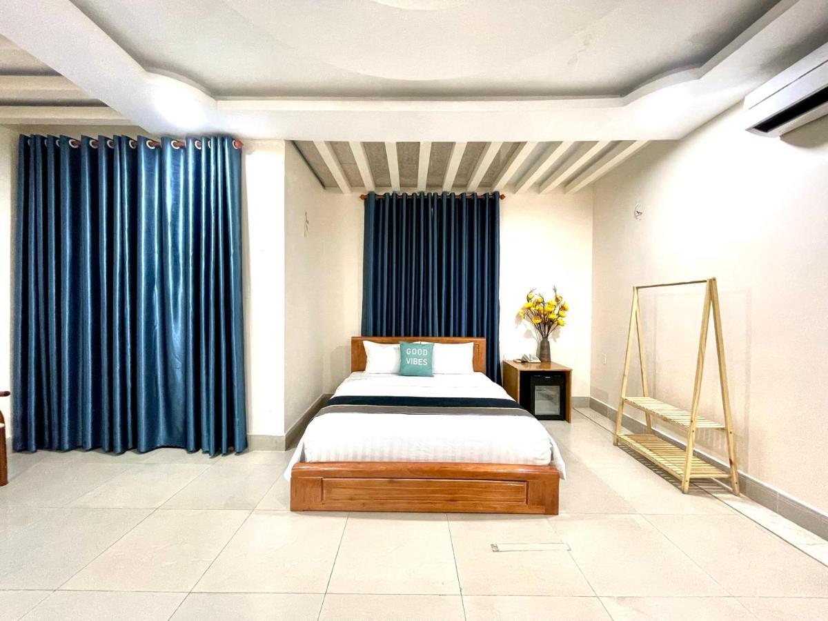 Hoa De Nhat Hotel- San Bay Tan Son Nhat Хошимин Екстериор снимка