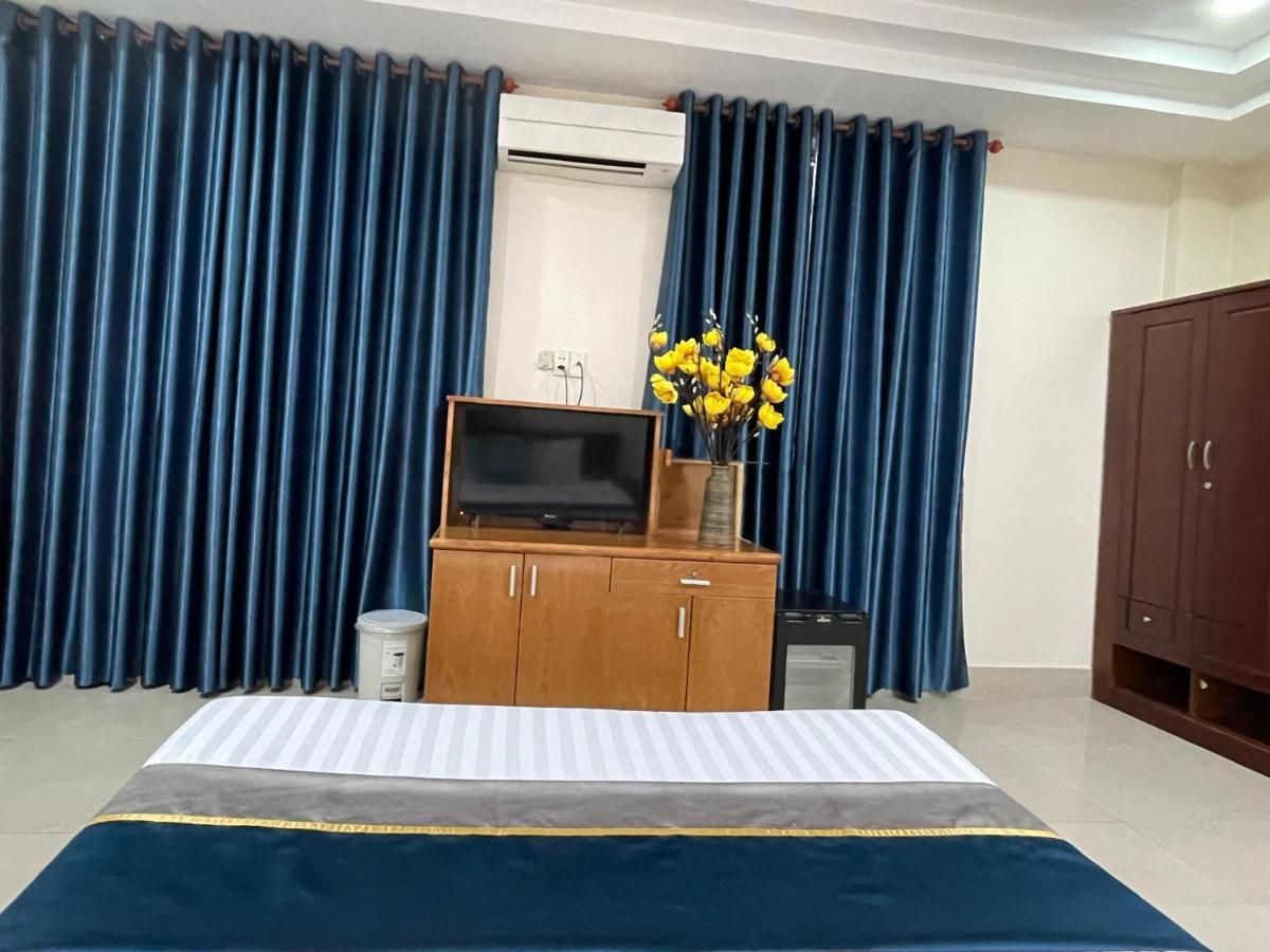 Hoa De Nhat Hotel- San Bay Tan Son Nhat Хошимин Екстериор снимка