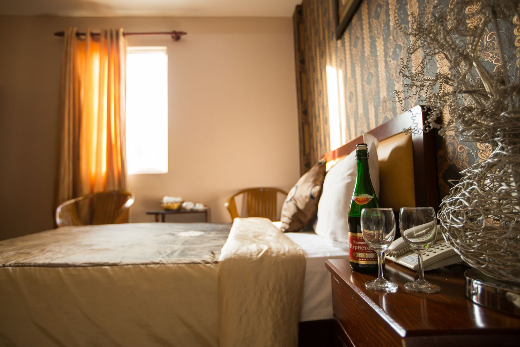 Hoa De Nhat Hotel- San Bay Tan Son Nhat Хошимин Екстериор снимка