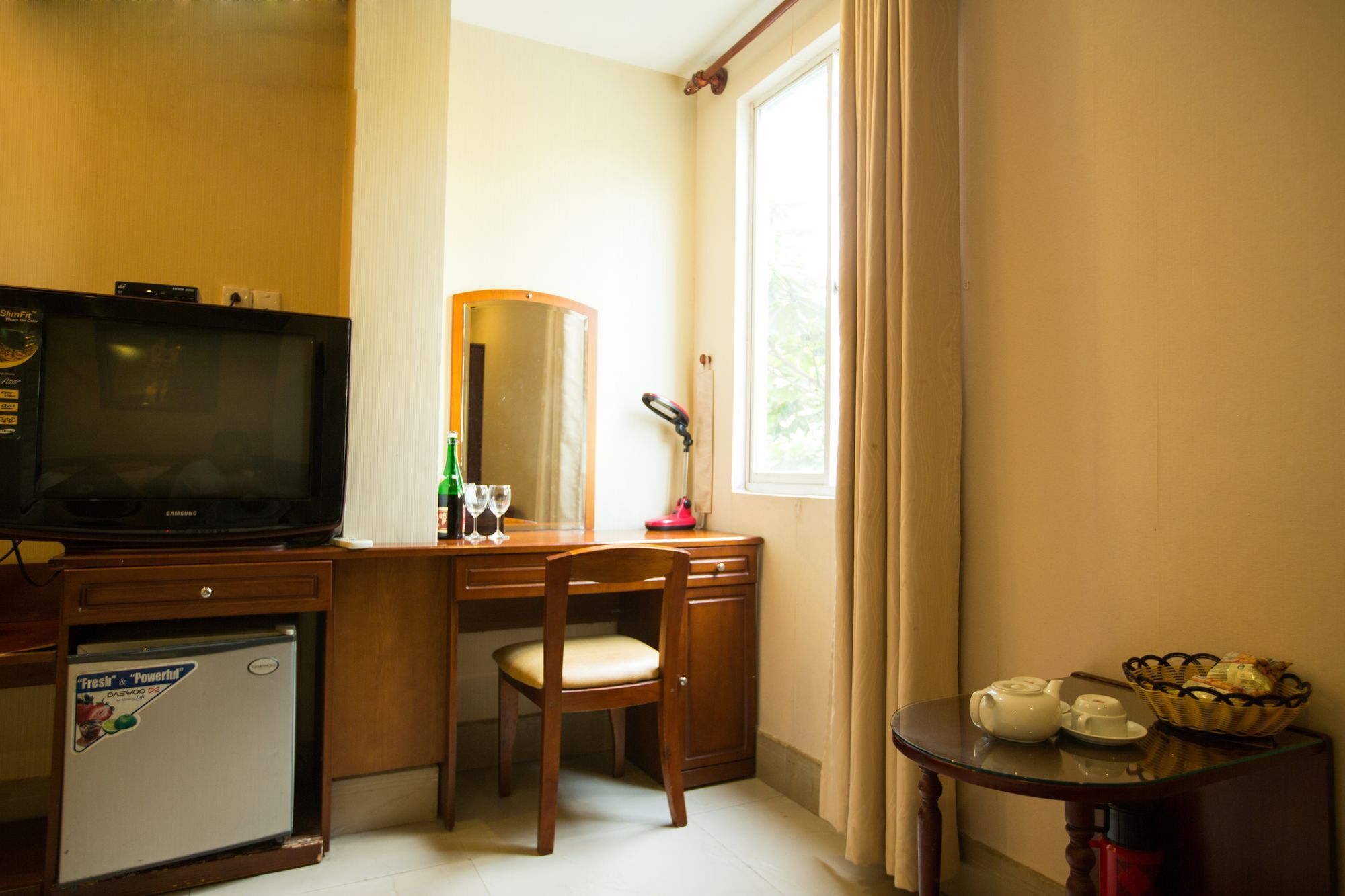 Hoa De Nhat Hotel- San Bay Tan Son Nhat Хошимин Екстериор снимка